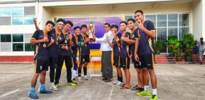 အစိုးရနည်းပညာကောလိပ်(တောင်ဒဂုံ)ဖူဆယ်ဘောလုံးပြိုင်ပွဲတွင် ဆုရရှိသူများအား ဆုချီးမြှင့်ခြင်း