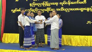 ၂၇.၆.၂၀၂၅ ရက်နေ့တွင်  အစိုးရစက်မှုလက်မှုသိပ္ပံ(အင်းစိန်)တွင် ကျင်းပခဲ့သည့်  လျှပ်စစ်သုံးယာဉ်နည်းပညာဆိုင်ရာ အသိပညာပေးဆွေးနွေးပွဲအခမ်းအနားသို့ သွားရောက်လေ့လာကြခြင်း